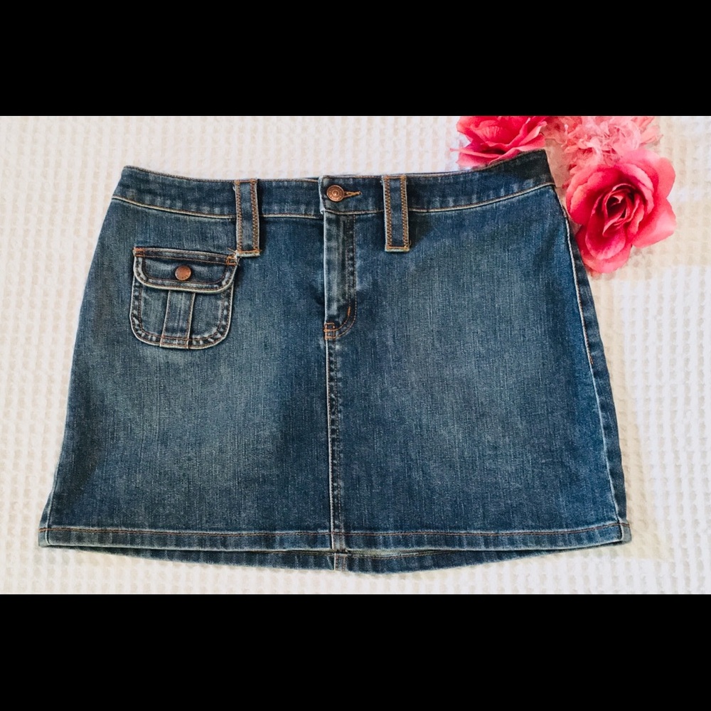 The Limited Stretch Denim Mini Skirt SZ 8 Med Wash